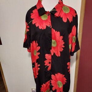 Expressions plus Excellent cond  24 1/2 inch arm pit to arm pit